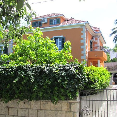 Apartment Bacvice Holiday With Free Parking Split Bagian luar foto