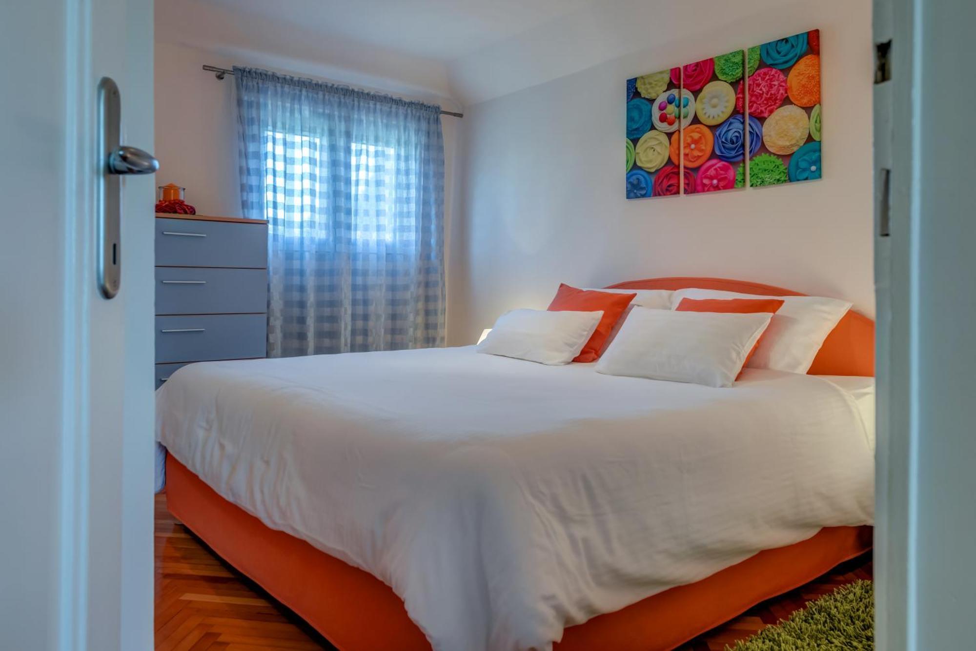 Apartment Bacvice Holiday With Free Parking Split Bagian luar foto