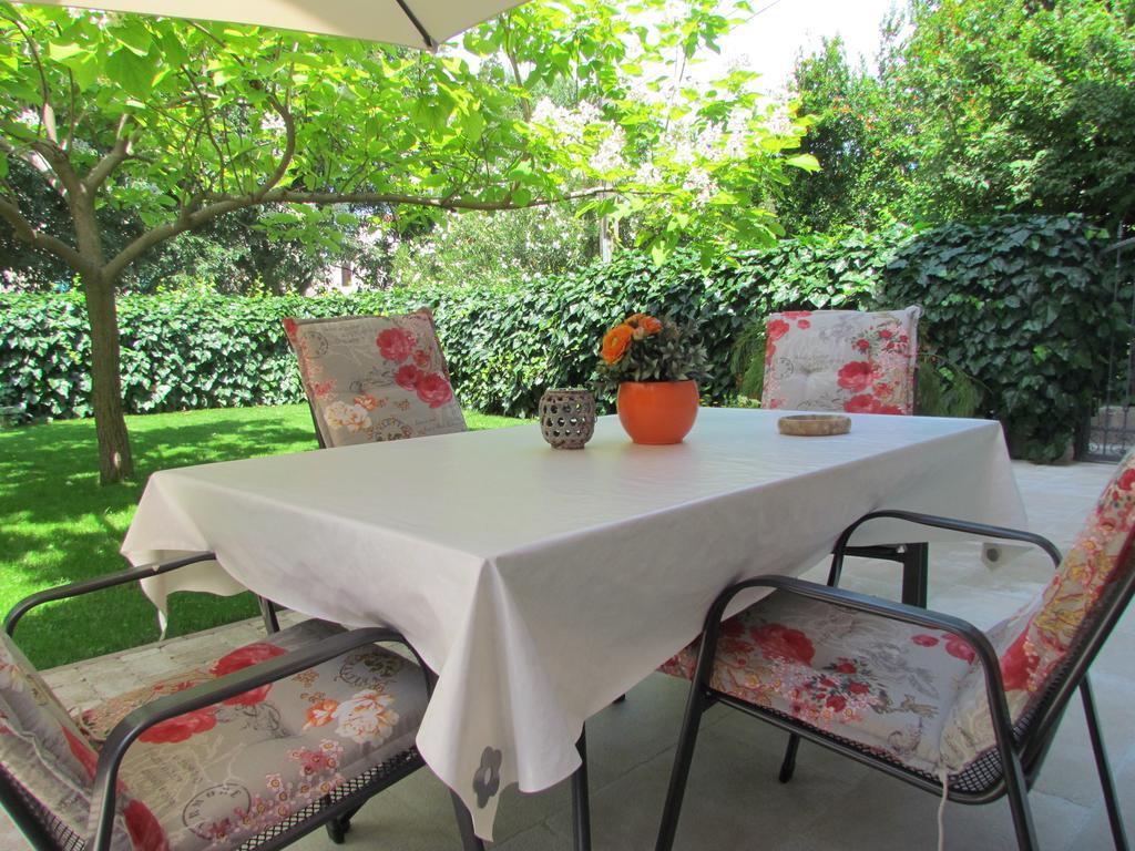 Apartment Bacvice Holiday With Free Parking Split Bagian luar foto